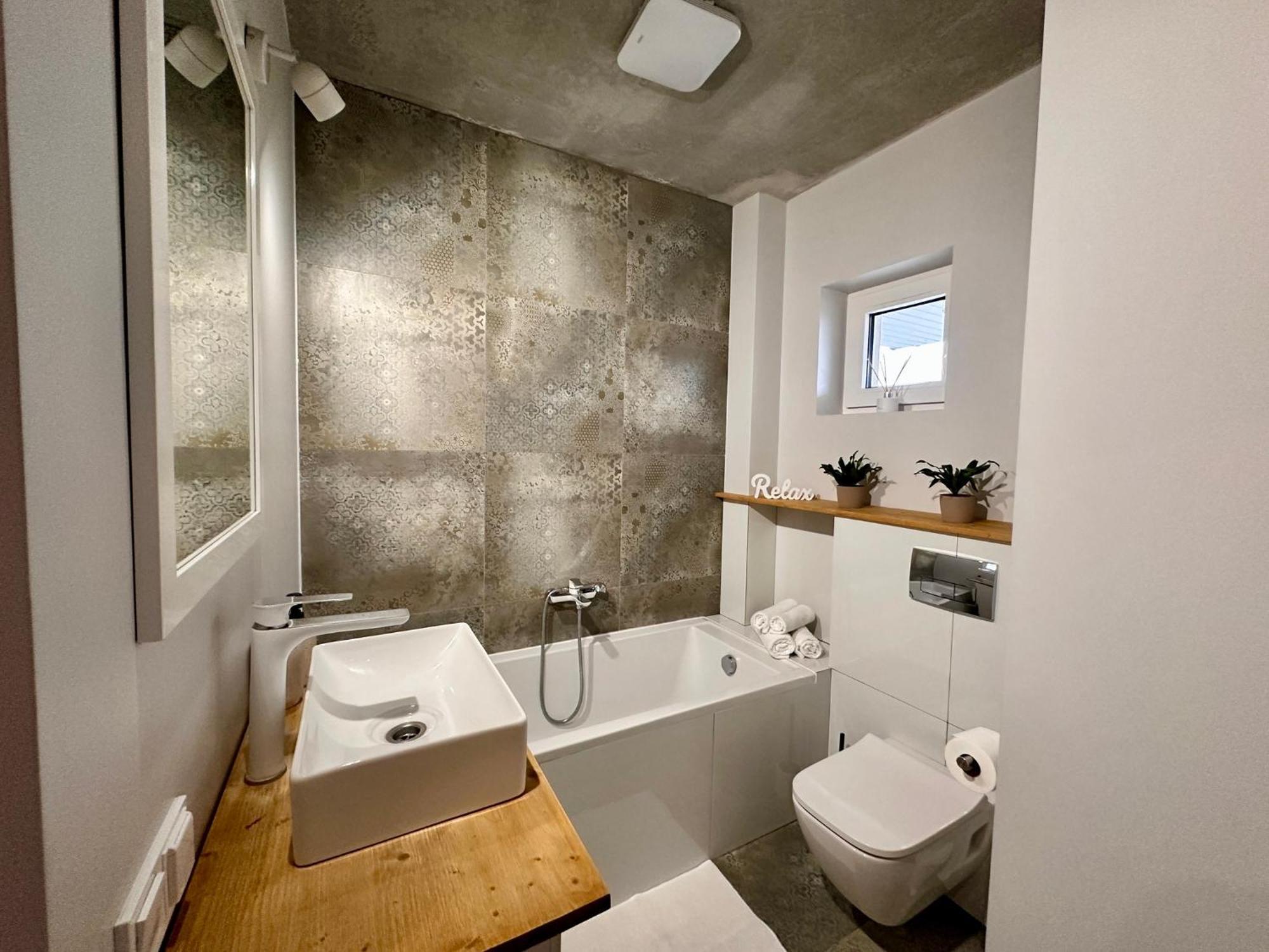 Laba - Basen, Blisko Plazy, Cisza, Taras, Parking, Bezplatne Wifi, Wyjatkowy! Apartment กดิเนีย ภายนอก รูปภาพ